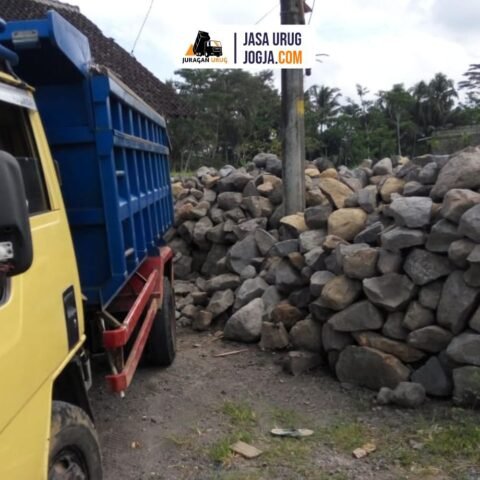 Batu Pondasi Merapi